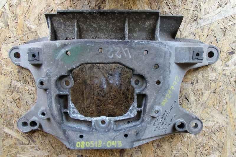 кронштейн КПП Audi A4 B8/8K 2008, 1.8 л., бензин, седан, 8K0399263K