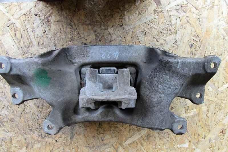 кронштейн КПП Audi A6 4F/C6 [рестайлинг] 2009, 2.0 л., CAHB, дизель, седан, 4F0399263L