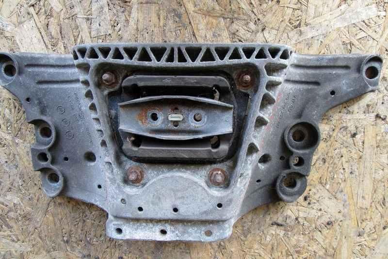кронштейн КПП Audi A6 4F/C6 [рестайлинг] 2009, 3.0 л., дизель, седан, 4F0399263AD