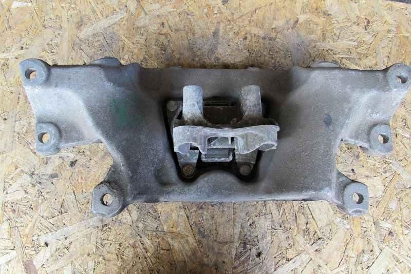 кронштейн КПП Audi A6 4F/C6 [рестайлинг] 2009, 2.0 л., CAHB, дизель, седан, 4F0399263L