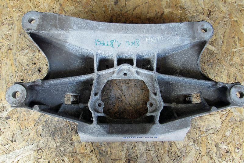 кронштейн КПП Audi A4 B8/8K 2008, 1.8 л., CDHB, бензин, седан, 8K0399263T