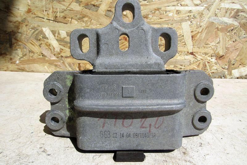 подушка крепления двигателя Volkswagen Touran 1 поколение 2005, 2.0 л., BMN, дизель, минивэн, 1K0199555