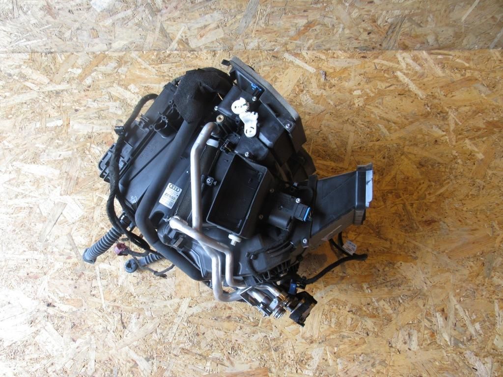 отопитель в сборе (печка) Audi R8 42 2007, 4.2 л., BYH, бензин, купе, 420820351B
