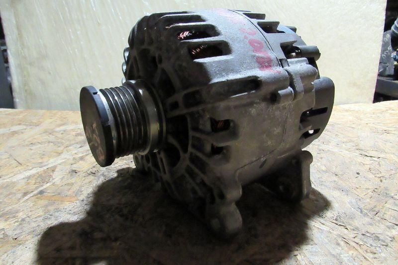 генератор Volkswagen Amarok 1 поколение 2H 2012, 2.0 л., дизель, пикап, 03L903024S
