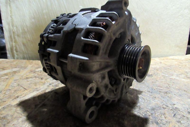 генератор BMW 5 серия G30/G31 2016, 2.0 л., B47 D20 A, дизель, седан, 8575059
