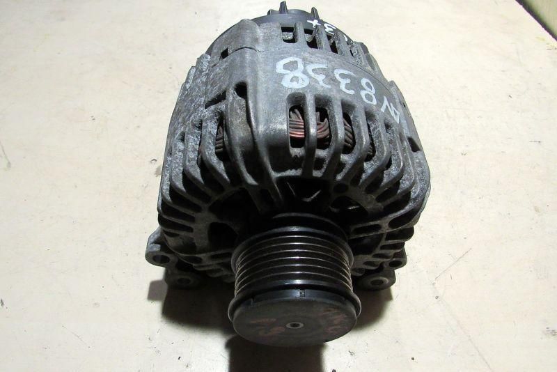 генератор Volkswagen Golf 5 поколение 2006, 1.9 л., дизель, хетчбэк 5 дв., 06F903023C