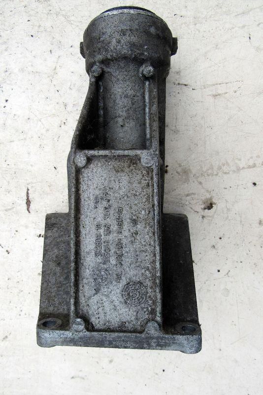кронштейн полуоси BMW 5 серия E60/E61 2002, 3.0 л., дизель, седан, 7552540