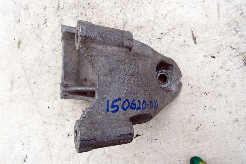 кронштейн двигателя Volkswagen Touareg 1 поколение 2007, 5.0 л., CBWA, дизель, внедорожник 5 дв., 07Z199308B