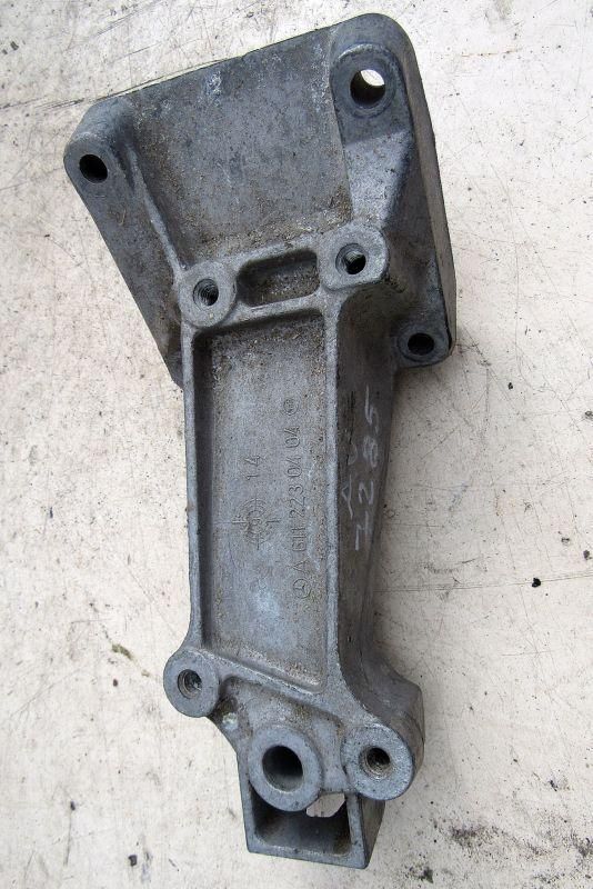 кронштейн двигателя Mercedes-Benz Sprinter W901-904 2000, 2.1 л., OM 611.981, дизель, 6112230404