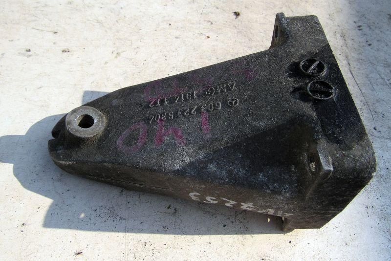 кронштейн двигателя Mercedes-Benz S-Класс W140/C140 1991, 4.2 л., бензин, седан, 6032235304