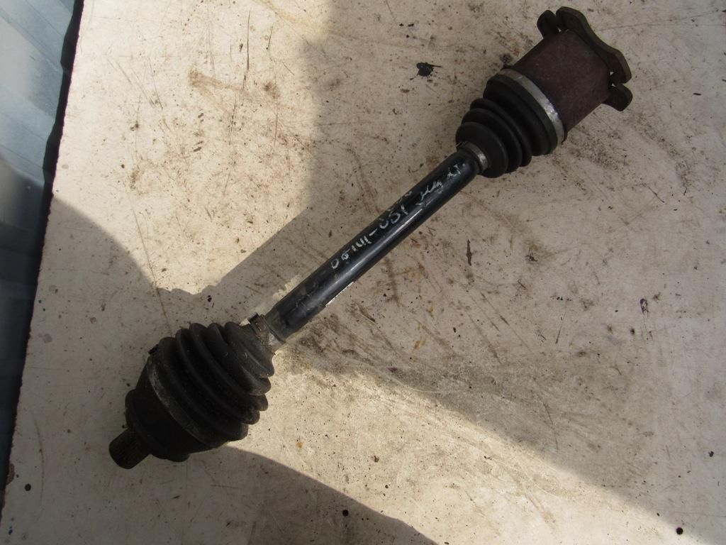 полуось передняя правая (приводной вал, ШРУС) Audi A6 4F/C6 2006, 2.4 л., BDW, бензин, седан