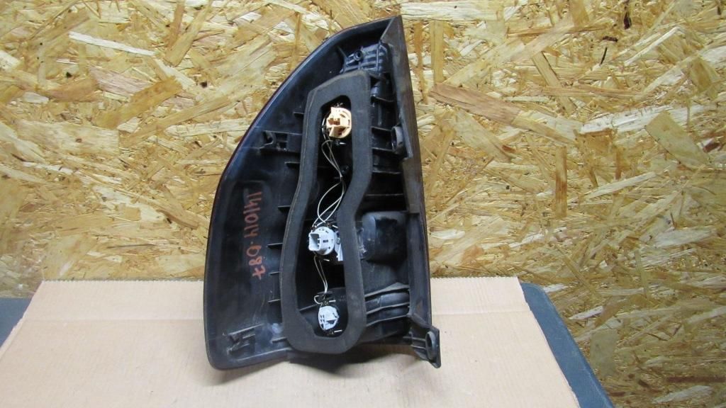 фонарь задний правый Toyota Land Cruiser Prado 3 поколение J120 2007, 3.0 л., 1KD-FTV, дизель, АКПП, внедорожник 5 дв.
