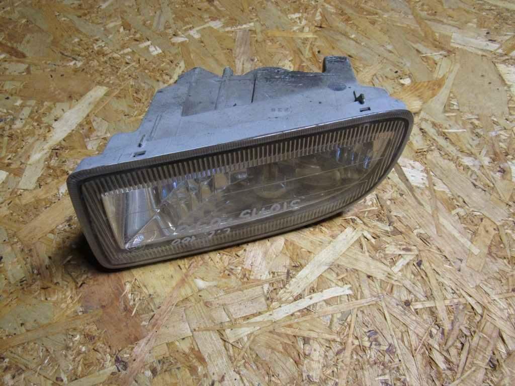 фара противотуманная левая Toyota Land Cruiser 10 поколение J100 [рестайлинг] 2003, 4.2 л., 1H-Z, дизель, АКПП, внедорожник 5 дв.