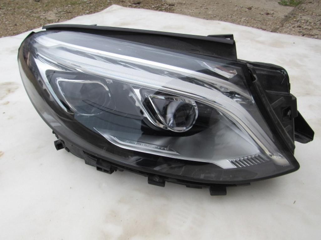 фара правая Mercedes-Benz GLE W166 2017, 4.0 л., M 278.912, бензин, АКПП, купе