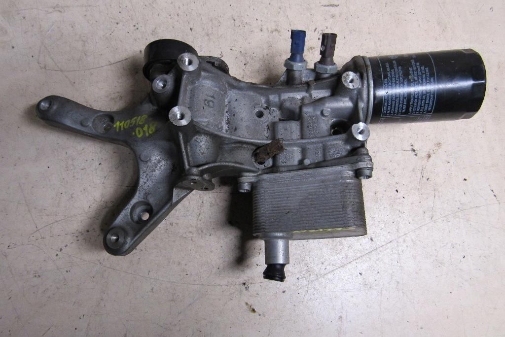кронштейн генератора Audi A5 8T 2008, 2.0 л., CDNC, бензин, купе, 06J903143AK