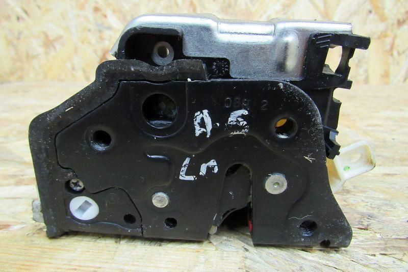 замок двери передней правой Audi A5 8T 2008, 2.0 л., CAHA, дизель, купе, 8J1837016C
