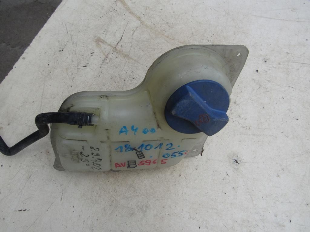 бачок расширительный Audi A4 B6 2000, 2.0 л., ALT, бензин, седан, 8D0121403J