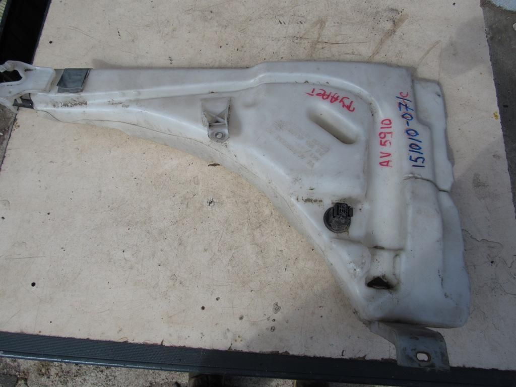бачок омывателя Volkswagen Touareg 1 поколение 2003, 7L0955453D