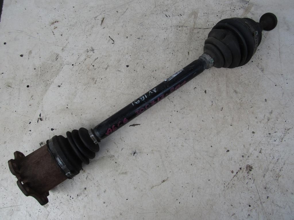 полуось передняя левая (приводной вал, ШРУС) Audi A6 4F/C6 2006, 4F0407271J