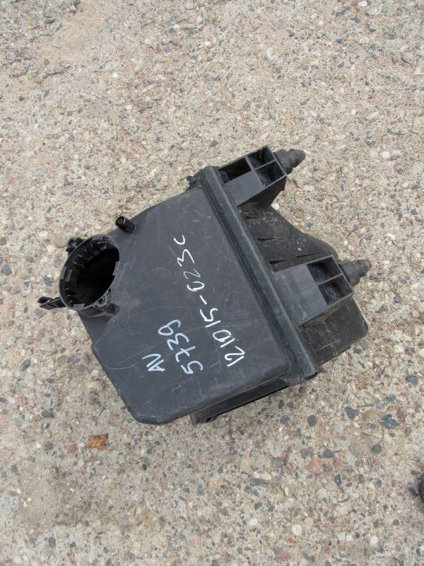 корпус воздушного фильтра Audi A6 4B/C5 2000, 4B0133837