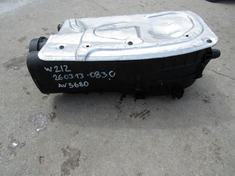 корпус воздушного фильтра Mercedes-Benz E-Класс W212/S212/C207/A207 2010, 6510901101