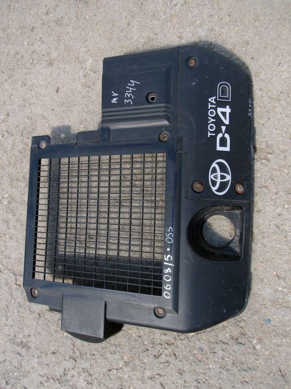 декоративная крышка двигателя Toyota Land Cruiser Prado 3 поколение J120 2004, 17943-30021