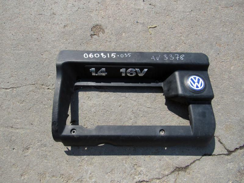 декоративная крышка двигателя Volkswagen Golf 4 поколение 2004, 036103925AA