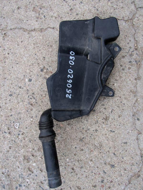 горловина бачка омывателя Audi A6 4G/C7 2012, 4G1955462