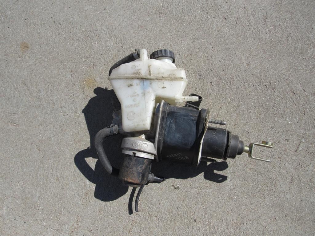 бачок тормозной жидкости Mercedes-Benz E-Класс W211/S211 2002, 2114300302