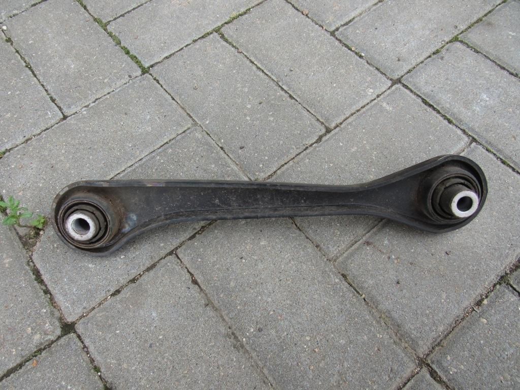 рычаг задний правый Volkswagen Touran 1 поколение [рестайлинг] 2006, 1K0501530C