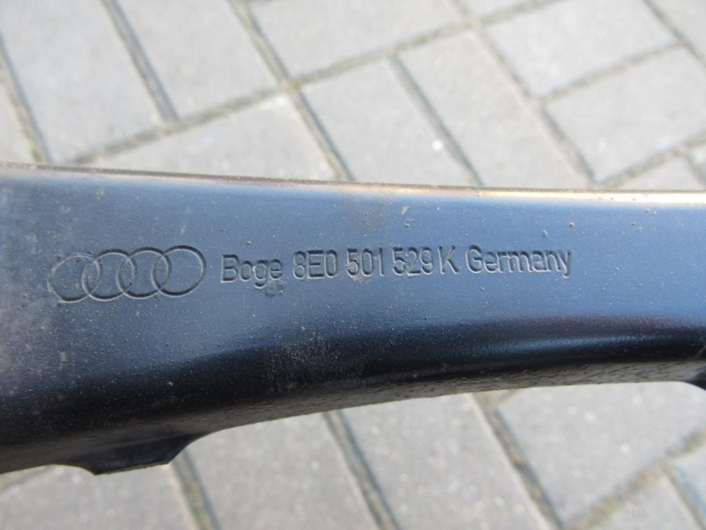 рычаг задний правый Audi A4 B7 2006, 8E0501529K