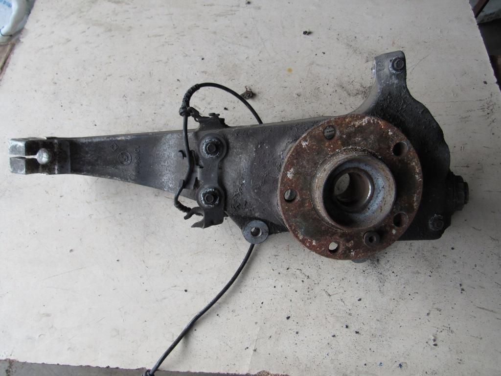 ступица передняя правая BMW 7 серия F01/F02 2011, 3.0 л., N57 D30 B, дизель, седан