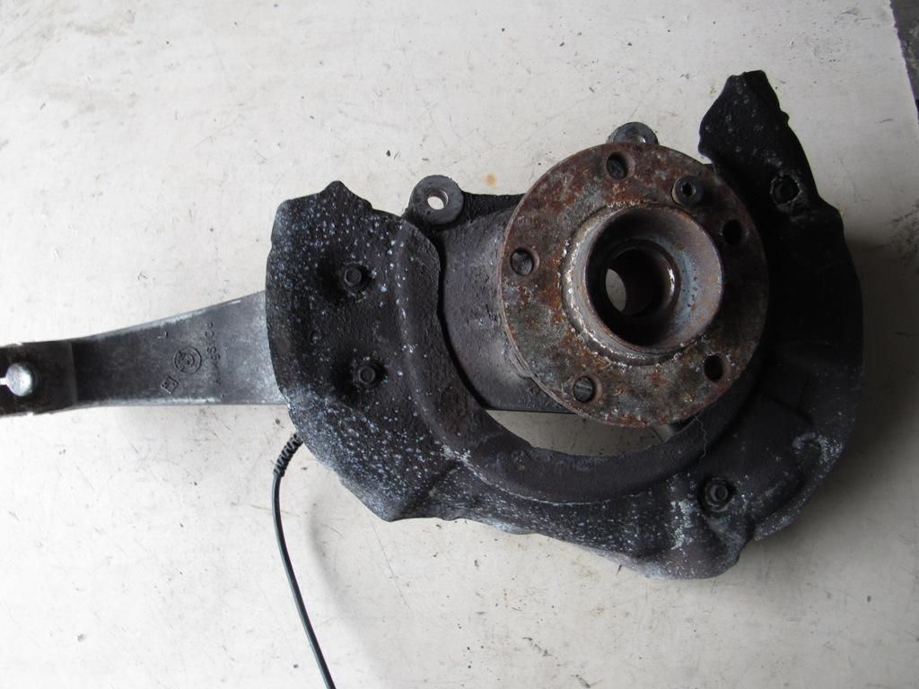 ступица передняя левая BMW 7 серия F01/F02 2011, 3.0 л., N57 D30 B, дизель, седан