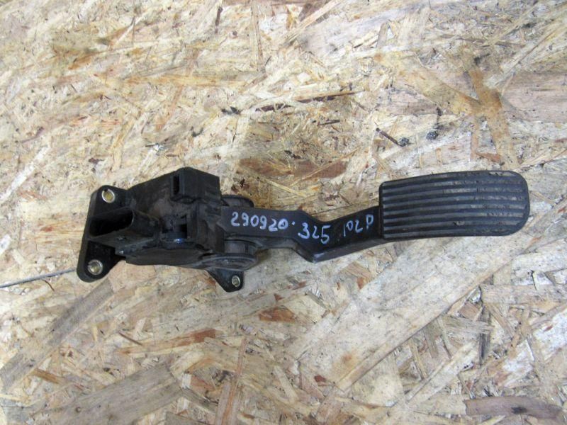 педаль Mercedes-Benz Vito W638 1996, 9013000404