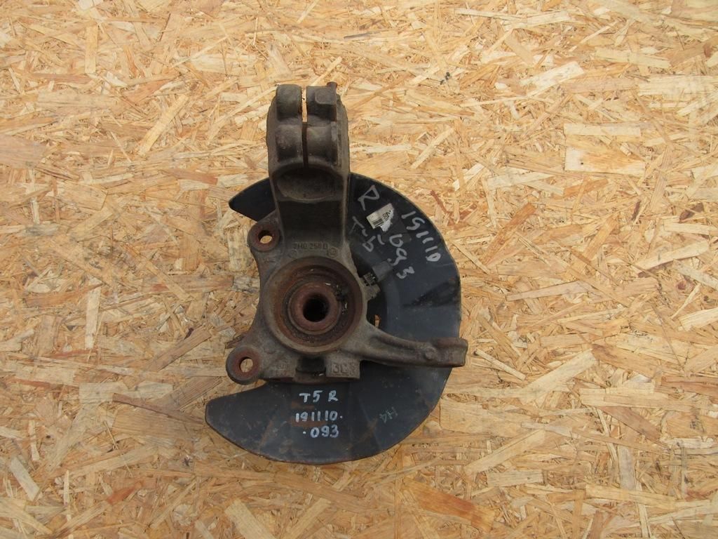 ступица передняя правая Volkswagen Multivan T5 2003, 7H0258D