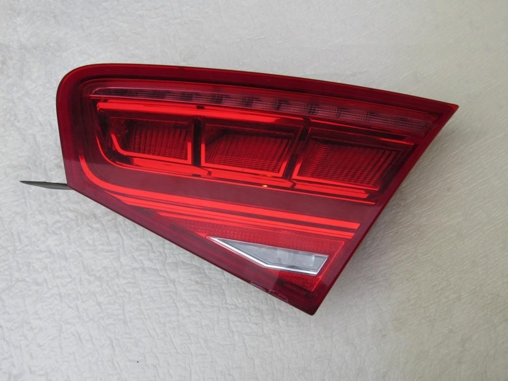 фонарь крышки багажника правый Audi A8 D4/4H 2011, 3.0 л., дизель, 4H0945094