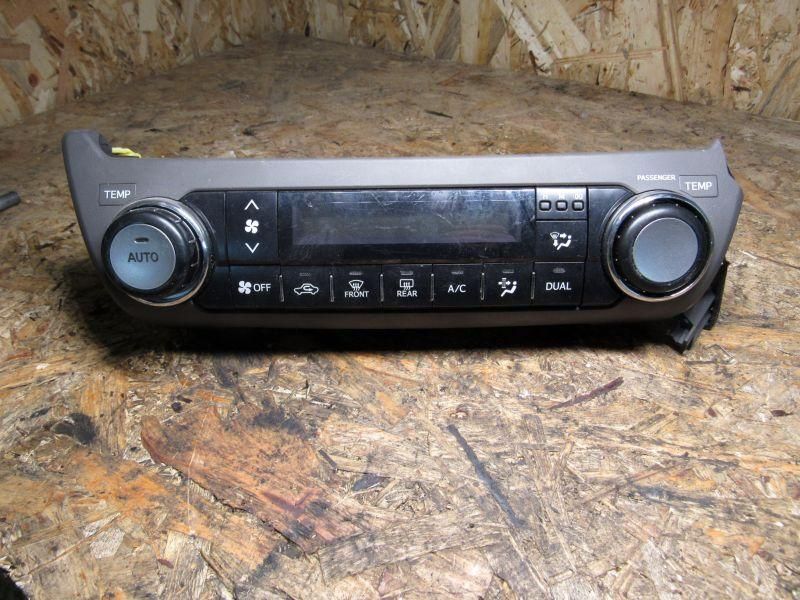 блок управления печки / климат-контроля Toyota Land Cruiser Prado 4 поколение J150 2009, 84010-60C70