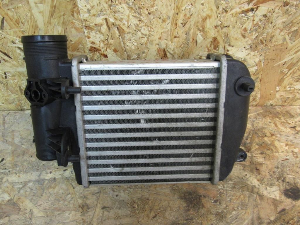 интеркулер Audi A6 4F/C6 2006, 3.0 л., дизель, 4F0145805E