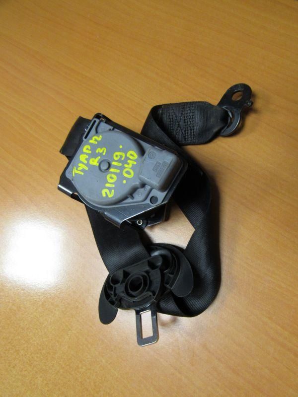 ремень безопасности Volkswagen Touareg 2 поколение 2012, 7P0857806H