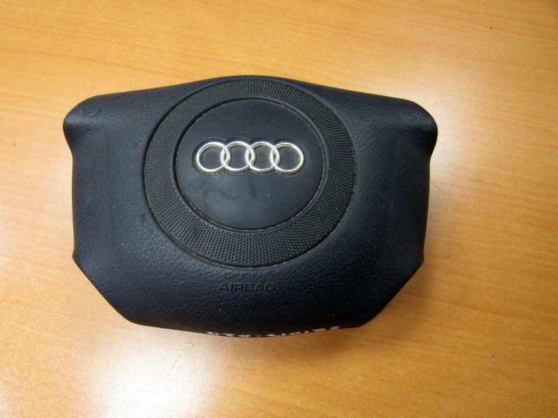 подушка безопасности водителя Audi A6 4B/C5 2000, 4B0880201Q