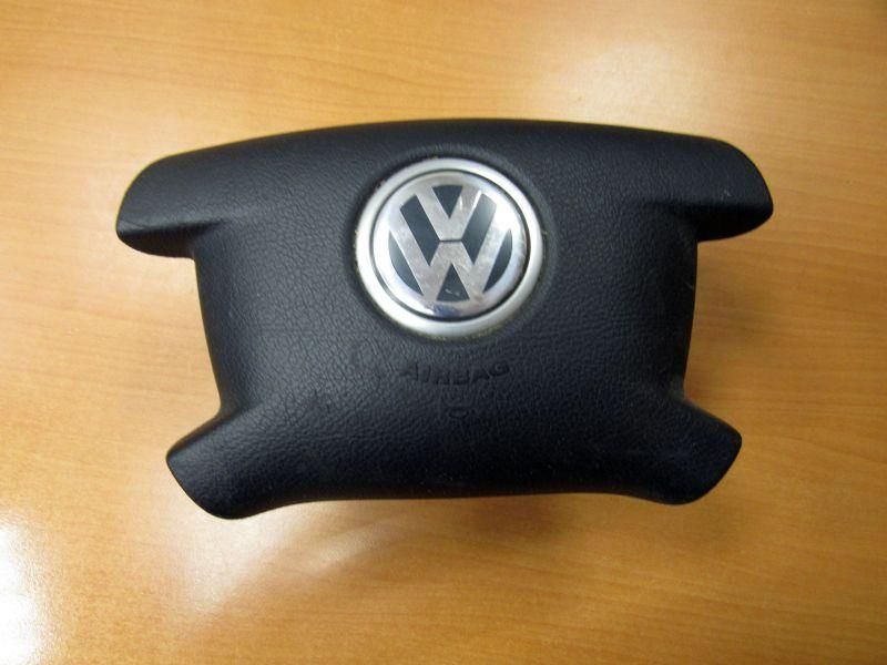 подушка безопасности водителя Volkswagen Transporter T5 2003, 7H0880201J