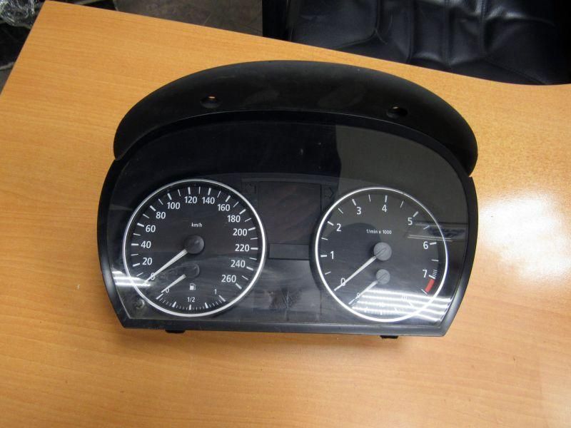 щиток приборов (приборная панель) BMW 3 серия E90/E91/E92/E93 2004, 6965531