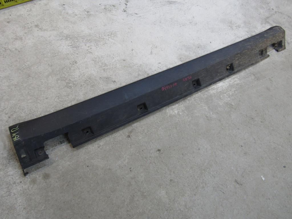 накладка на порог Mercedes-Benz M-Класс W164 2005, 1646900840