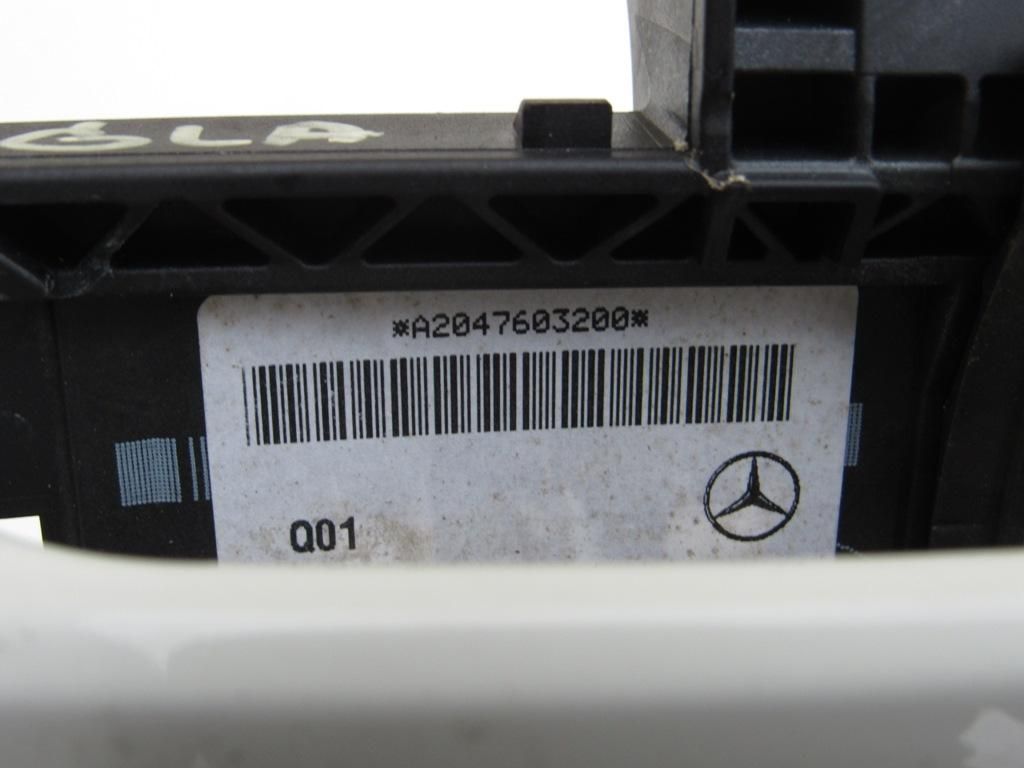 ручка наружная задняя правая Mercedes-Benz GLA-Класс X156 2014, 2047603200