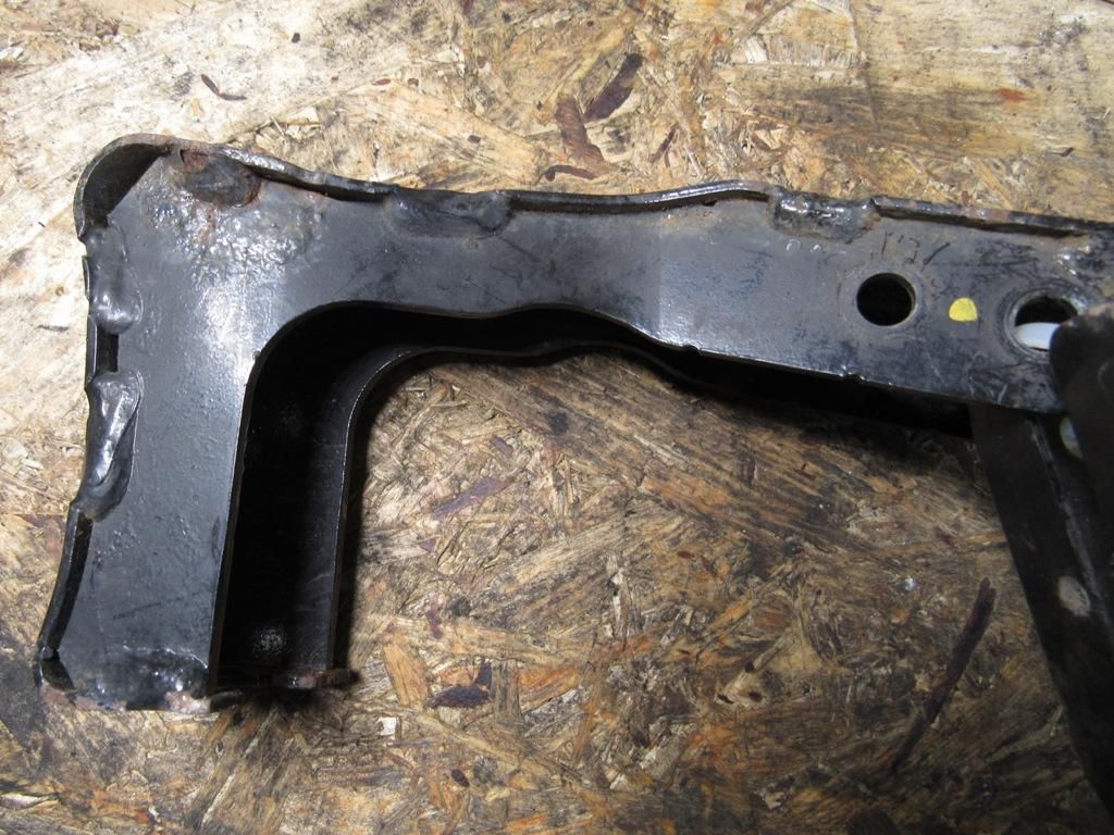 кронштейн (крепление) Audi A8 D4/4H 2012, 4H0399634