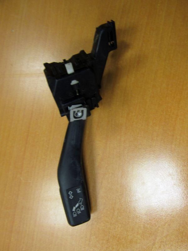 переключатель поворотов Volkswagen Golf 6 поколение 2008, 1K0953513E