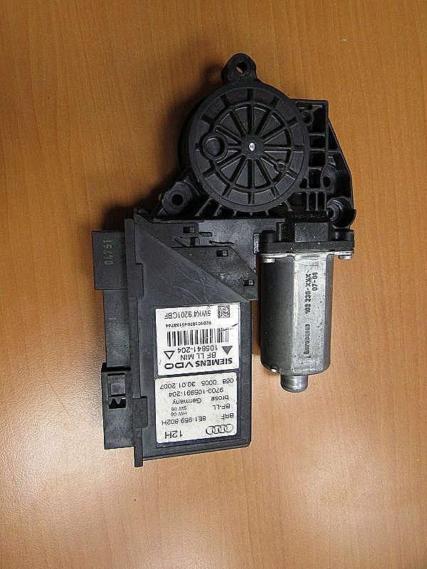 моторчик стеклоподъемника передний правый Audi A4 B7 2007, 8E1959802H