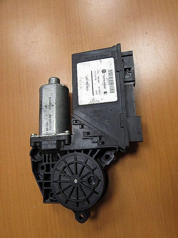 моторчик стеклоподъемника передний левый Volkswagen Touareg 1 поколение 2006, 3D1959793A