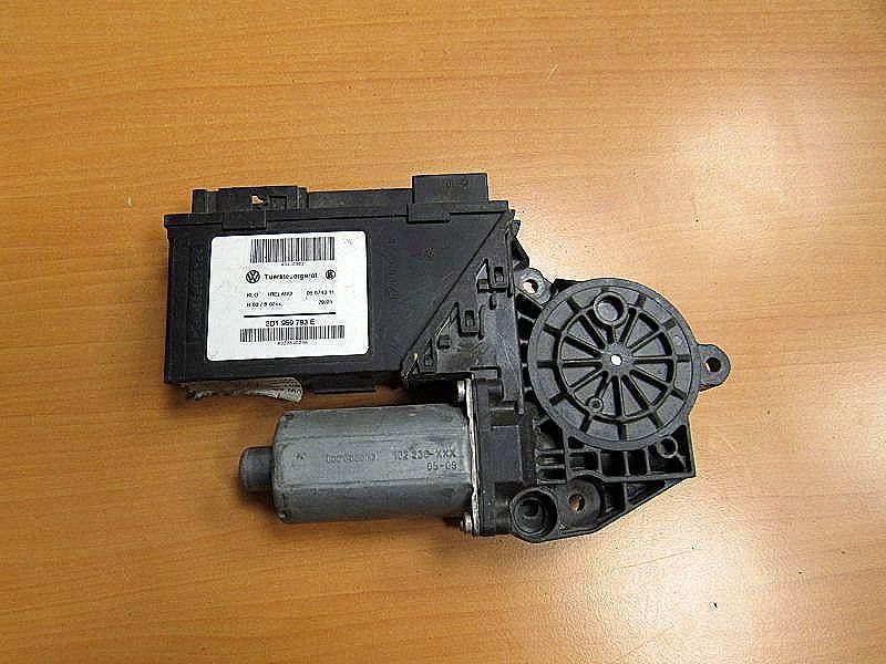 моторчик стеклоподъемника передний левый Volkswagen Touareg 1 поколение 2006, 3D1959793E
