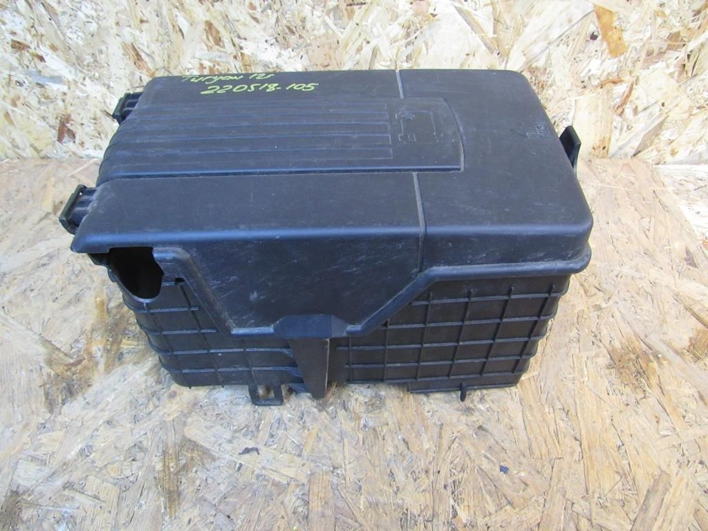 кожух аккумулятора Volkswagen Tiguan 1 поколение [рестайлинг] 2012, 3C0915443A
